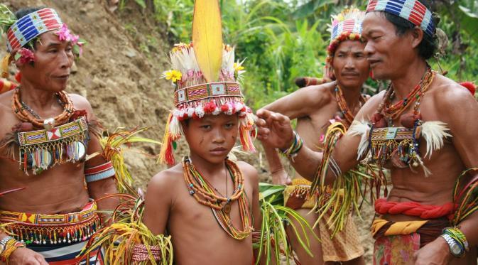 Suku Pedalaman Indonesia